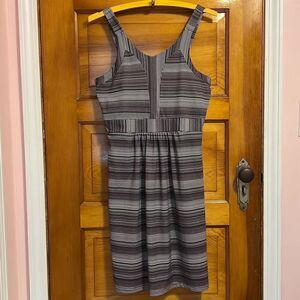 Tehama Activewear Built In Bra Grey Striped Dress Women’s Medium